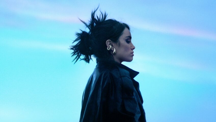 Lali: Nie oglądam się za siebie